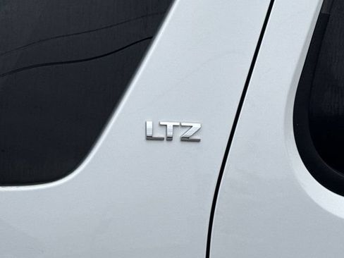 Used 2009 Chevrolet Tahoe LTZ RWD image 5