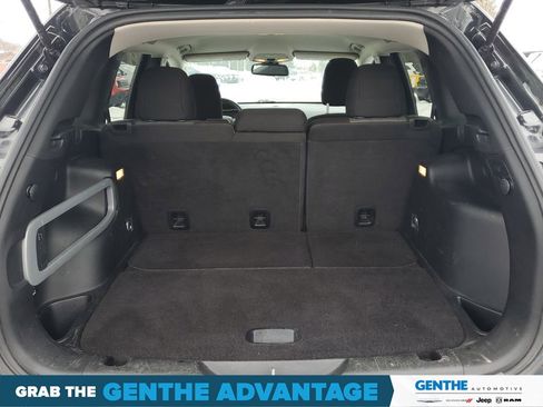Used 2014 Jeep Cherokee Latitude AWD/4WD image 24