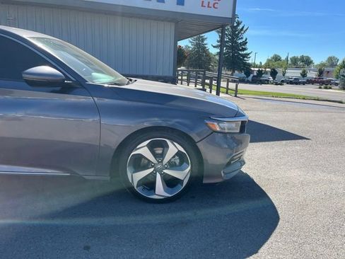 Used 2020 Honda Accord Touring image 19