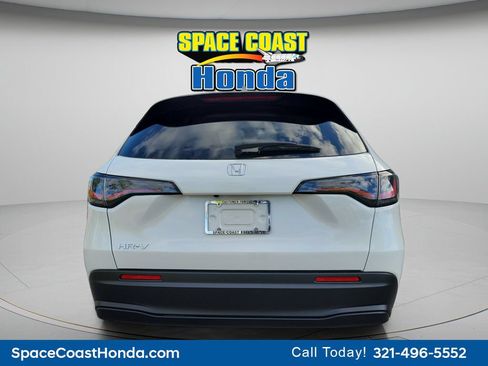 New 2026 Honda HR-V LX image 6