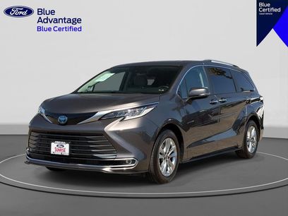 Used 2022 Toyota Sienna Limited