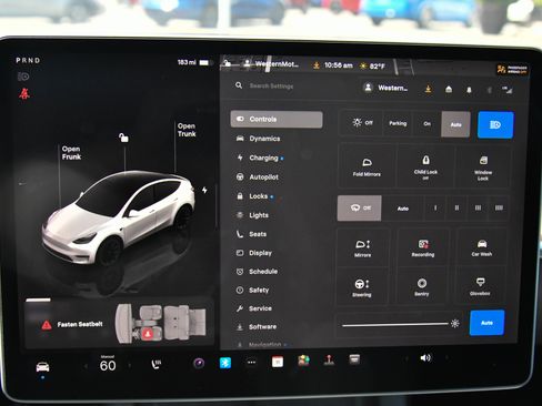 Used 2023 Tesla Model Y Long Range AWD/4WD image 27