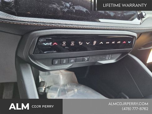 New 2026 Jeep Cherokee Limited AWD/4WD image 24
