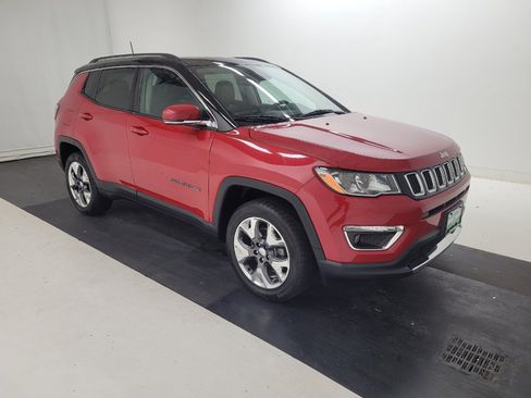 Used 2018 Jeep Compass Limited w/ Navigation Group AWD/4WD image 13