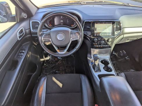 Used 2022 Jeep Grand Cherokee Laredo X image 20