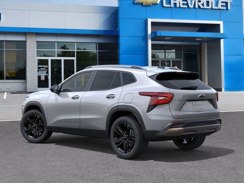 New 2026 Chevrolet Trax ACTIV FWD image 3