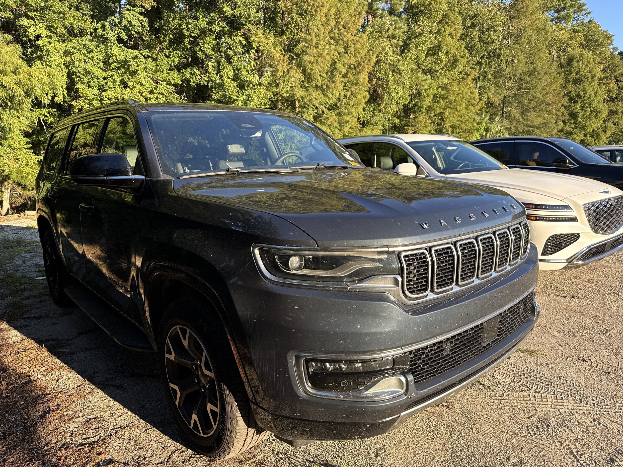 Used 2024 Jeep Wagoneer Series III AWD/4WD image 4