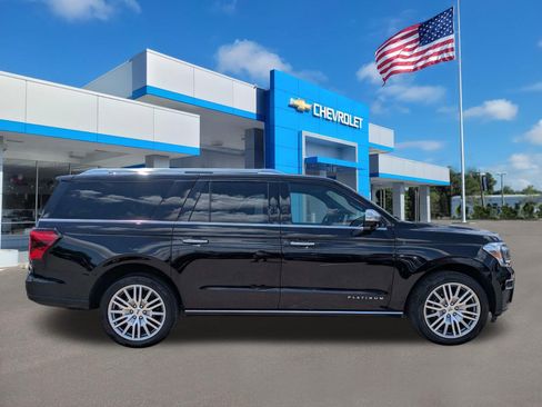 Used 2023 Ford Expedition Max Platinum AWD/4WD image 2