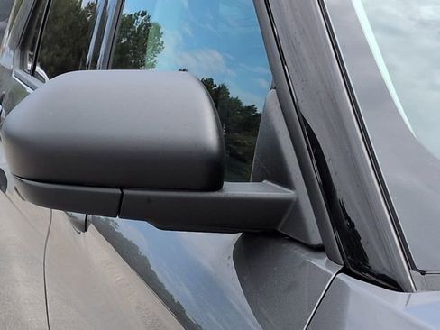 New 2025 Ford Explorer Active image 11