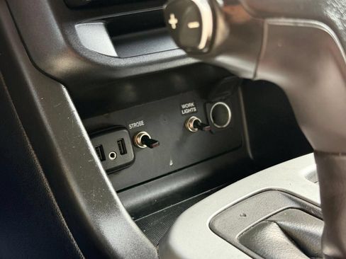 Used 2021 Chevrolet Colorado LT w/ Fleet Safety Package RWD image 35