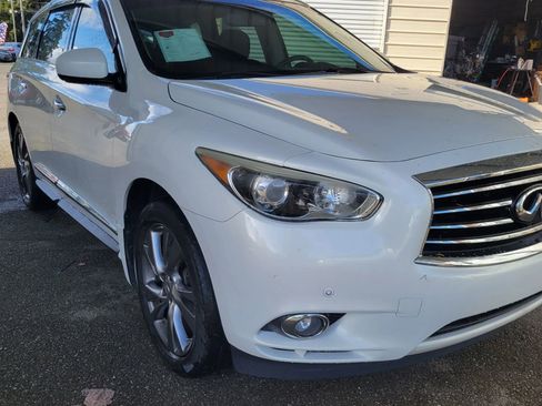 Used 2013 INFINITI JX35 AWD w/ Premium Pkg image 2