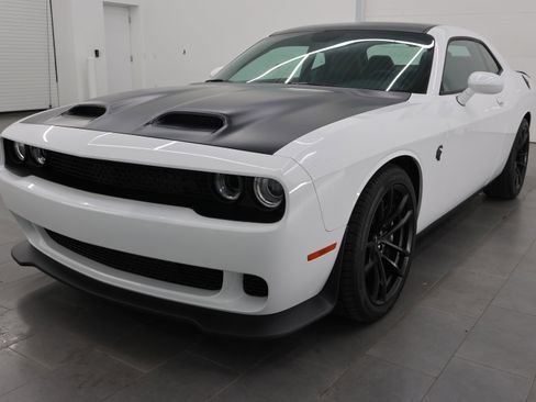 Used 2023 Dodge Challenger SRT Hellcat RWD image 7