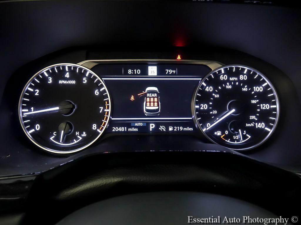 Used 2025 Nissan Pathfinder SL AWD/4WD image 14