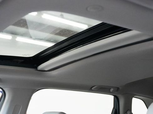 Used 2024 Honda CR-V EX-L image 6