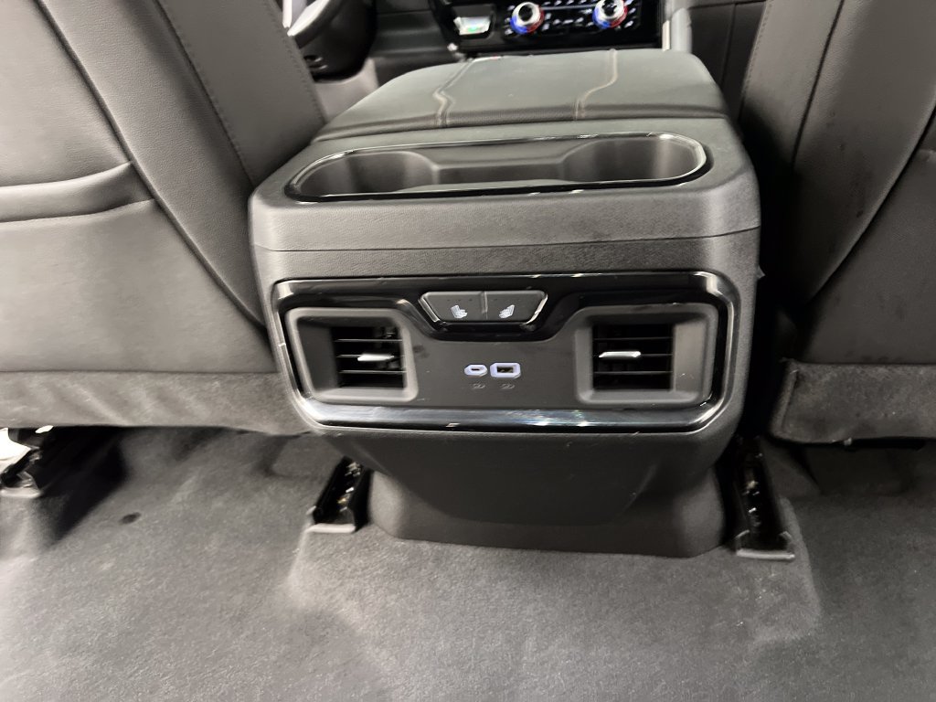 Used 2025 GMC Sierra 1500 AT4 AWD/4WD image 28