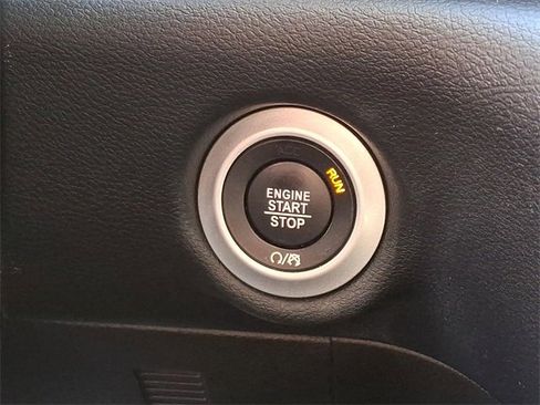 Used 2019 Chrysler Pacifica Touring Plus w/ S Appearance Package image 23