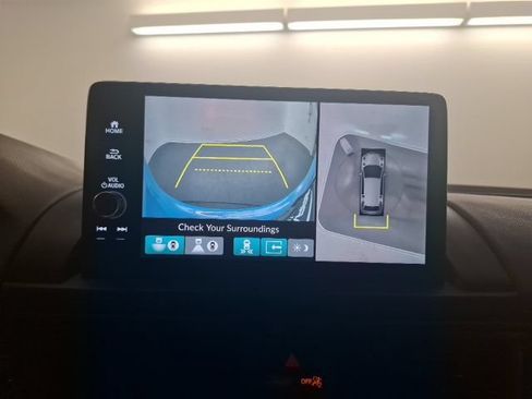 Certified 2024 Honda Pilot TrailSport image 29