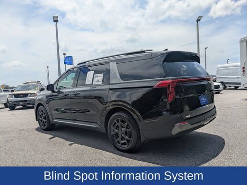 Used 2025 Kia Carnival SX w/ SX Dark Edition Package FWD image 7