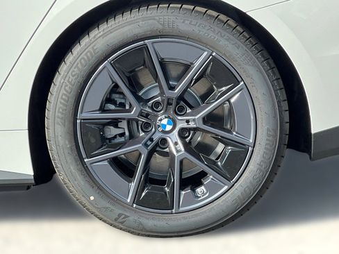 Used 2025 BMW i4 eDrive40 w/ Premium Package RWD image 10