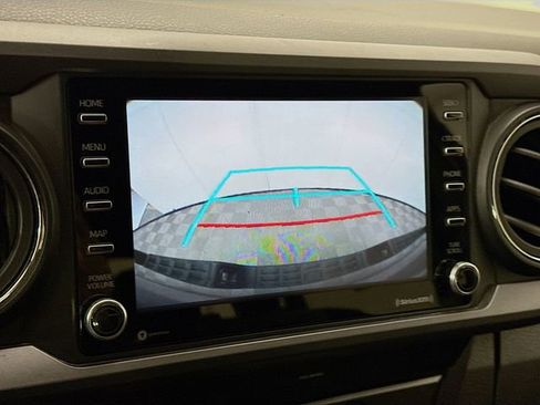 Used 2020 Toyota Tacoma TRD Off-Road image 13