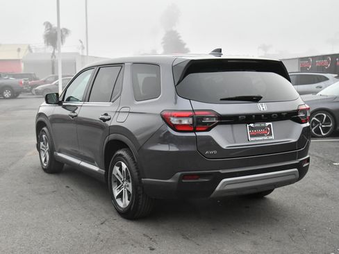 Used 2024 Honda Pilot EX-L image 6