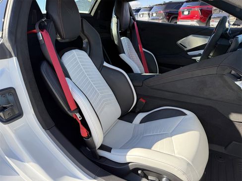 Certified 2023 Chevrolet Corvette Stingray Premium Conv w/ Z51 Performance Package image 30