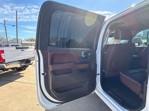 Used 2019 Chevrolet Silverado 3500 High Country w/ Duramax Plus Package image 9