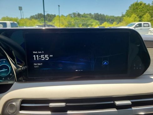 Used 2025 Hyundai Palisade Calligraphy FWD image 32