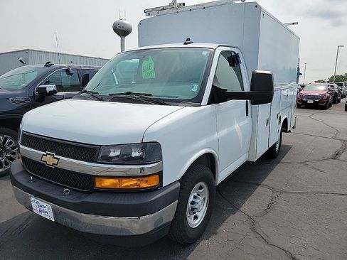 Used 2019 Chevrolet Express 3500 Work Van 2D Chassis w/ Power Convenience Package image 1