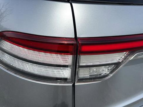 Used 2020 Lincoln Aviator Black Label Grand Touring w/ Class IV Trailer Tow Package image 10