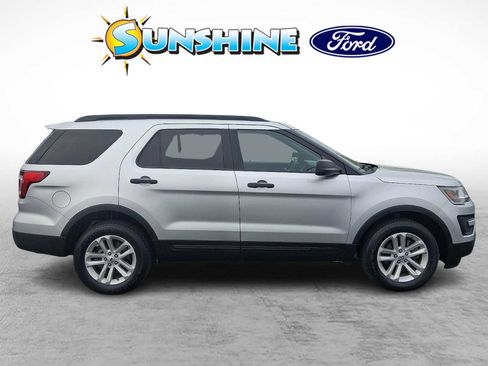 Certified 2017 Ford Explorer 4WD image 7