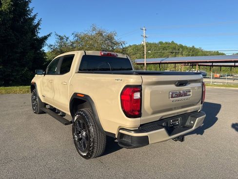 Used 2024 GMC Canyon Elevation w/ Trailering Package AWD/4WD image 4