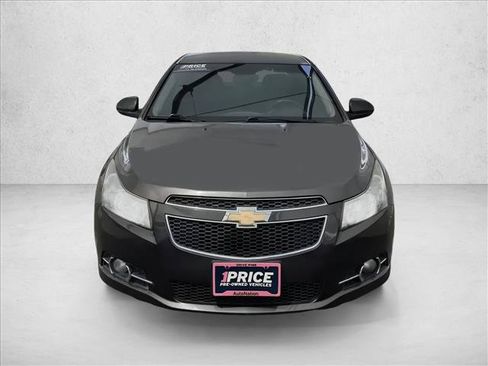 Used 2011 Chevrolet Cruze LT w/ RS Package FWD image 2