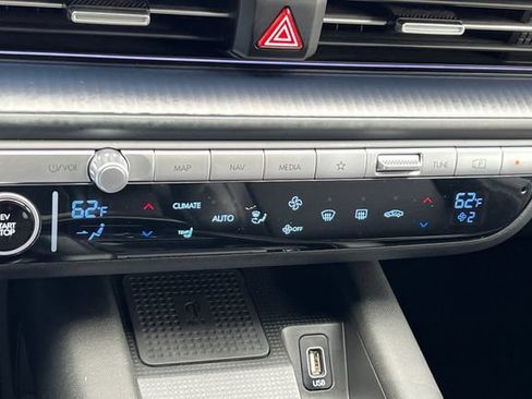 Certified 2024 Hyundai Ioniq 6 SEL RWD image 25