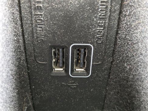 Certified 2022 Volvo XC90 T6 Momentum w/ Advanced Package image 23