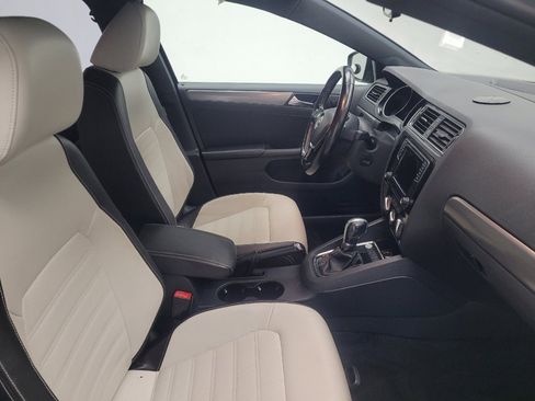 Used 2016 Volkswagen Jetta Sport image 21