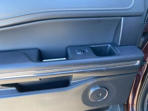 Used 2024 Ford Expedition Max XLT image 22