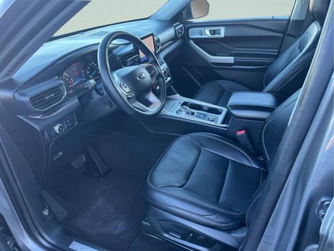 Used 2021 Ford Explorer Limited w/ Equipment Group 301A image 33