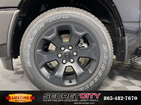 New 2026 RAM 1500 Express AWD/4WD image 9