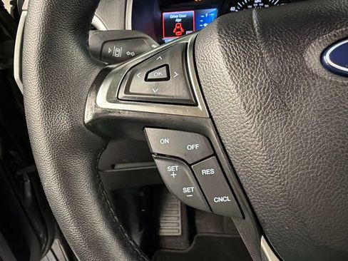 Certified 2024 Ford Edge SEL w/ Convenience Package AWD/4WD image 17