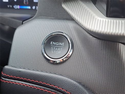 Used 2025 Ford Explorer ST-Line image 19