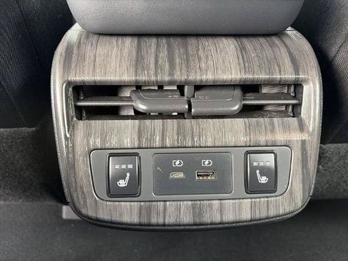 Certified 2024 Nissan Ariya FWD image 23