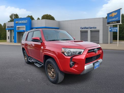 Used 2024 Toyota 4Runner TRD Off-Road Premium image 2