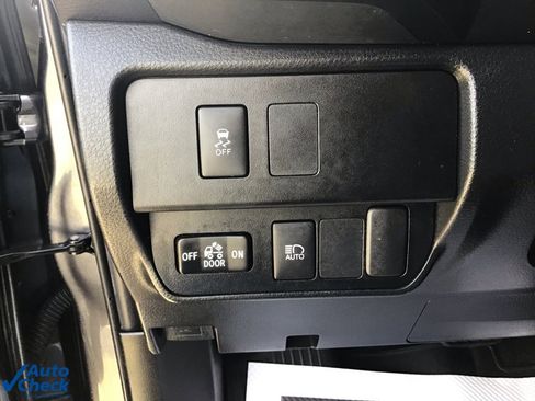 Used 2022 Toyota Tacoma SR image 33