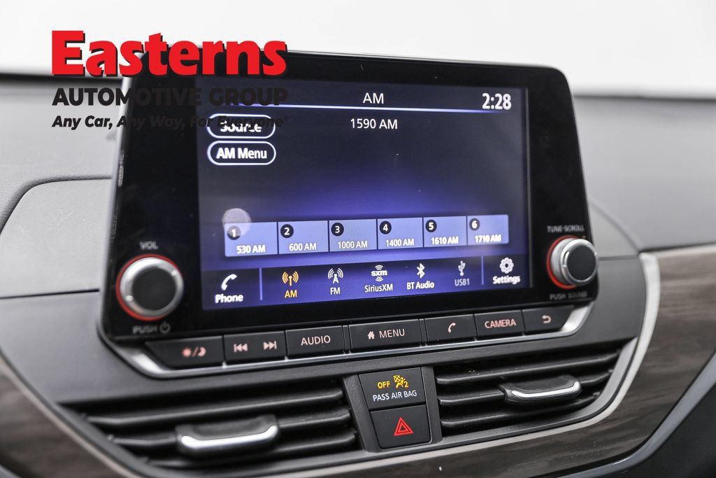 Used 2025 Nissan Altima 2.5 SV FWD image 19
