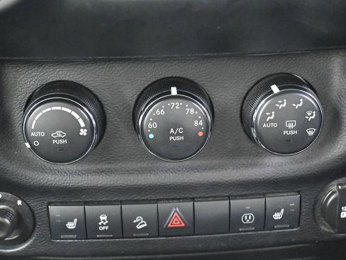 Used 2013 Jeep Wrangler Unlimited Sahara w/ Connectivity Group image 13