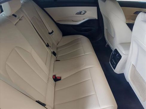 Used 2019 BMW 330i xDrive Sedan w/ Convenience Package image 21