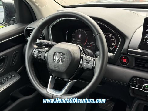 Certified 2025 Honda Pilot EX-L image 18