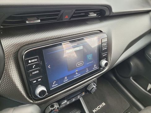 Used 2021 Nissan Kicks SV image 22
