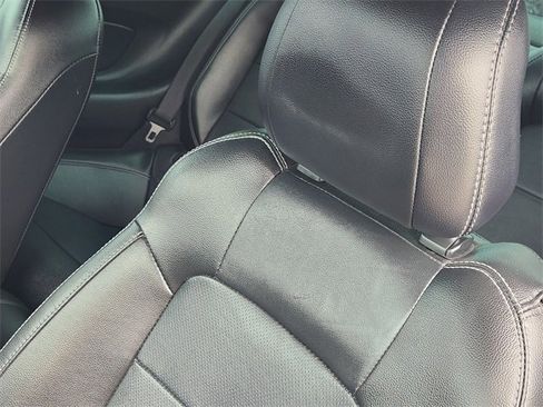 Used 2017 Ford Mustang GT Premium image 23